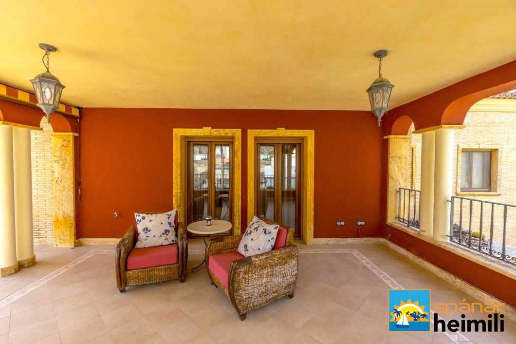 3 bedroom Villa for sale in Orihuela with pool - € 580,000 (Ref: 9404343)