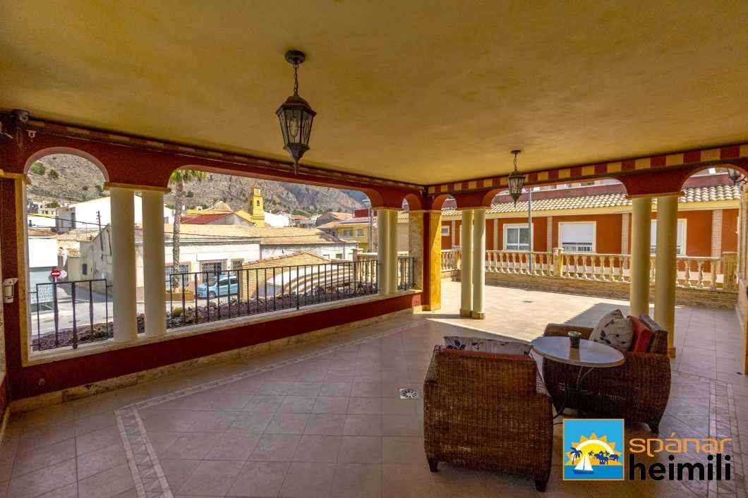 3 bedroom Villa for sale in Orihuela with pool - € 580,000 (Ref: 9404343)