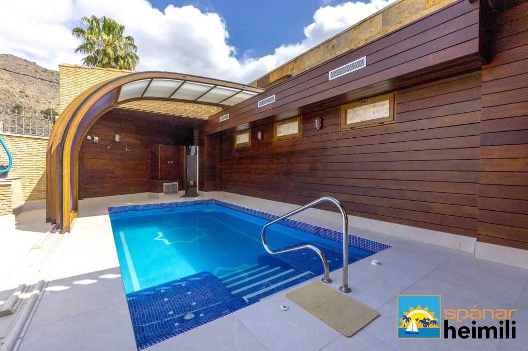 3 bedroom Villa for sale in Orihuela with pool - € 580,000 (Ref: 9404343)