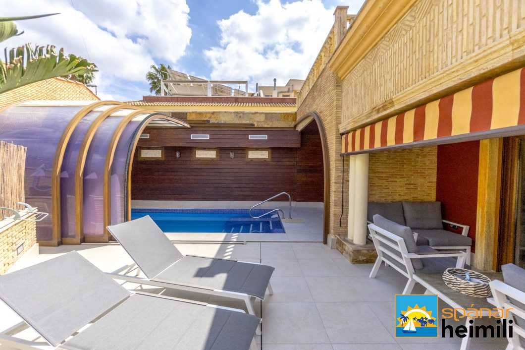 3 bedroom Villa for sale in Orihuela with pool - € 580,000 (Ref: 9404343)