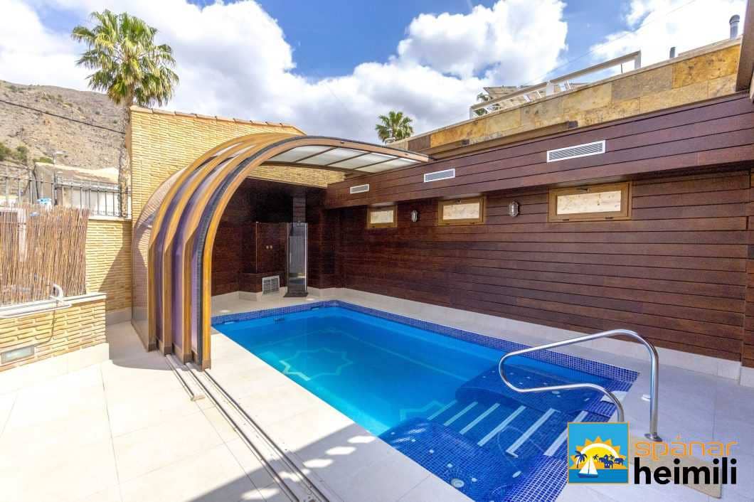 3 bedroom Villa for sale in Orihuela with pool - € 580,000 (Ref: 9404343)