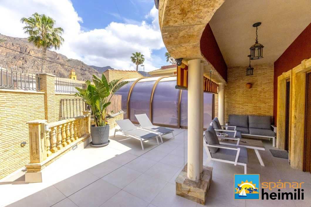 3 bedroom Villa for sale in Orihuela with pool - € 580,000 (Ref: 9404343)