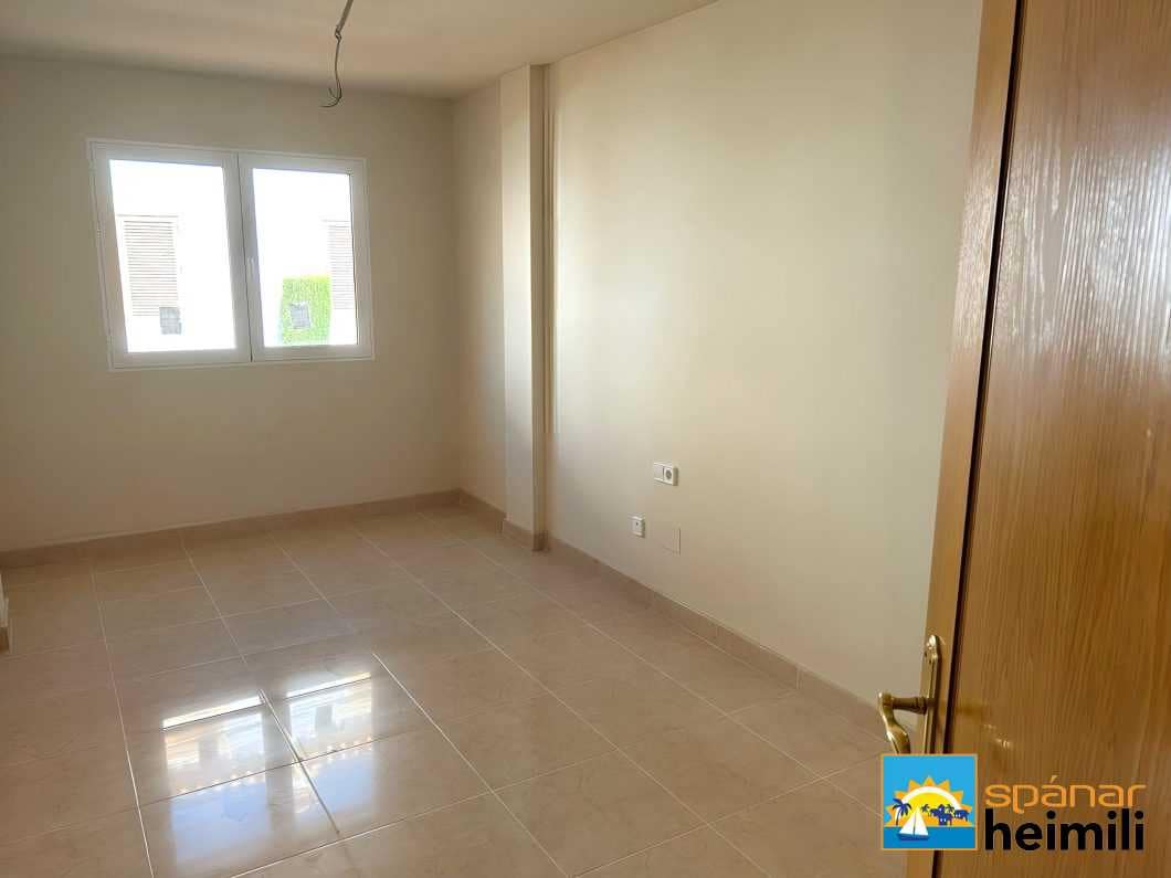 3 makuuhuone Huoneisto myytävänä paikassa Portman mukana uima-altaan - 165 000 € (Ref: 9404344)