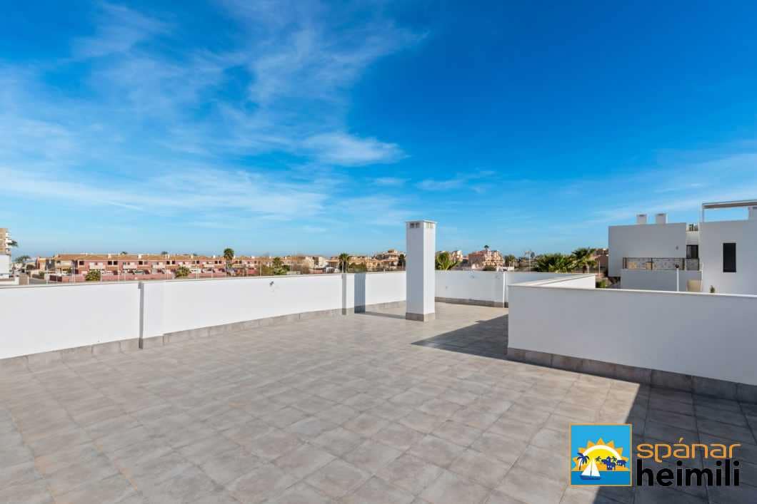 3 bedroom Villa for sale in Mar de Cristal with pool - € 549,000 (Ref: 9404346)