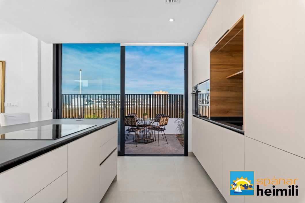 3 bedroom Villa for sale in Mar de Cristal with pool - € 549,000 (Ref: 9404346)