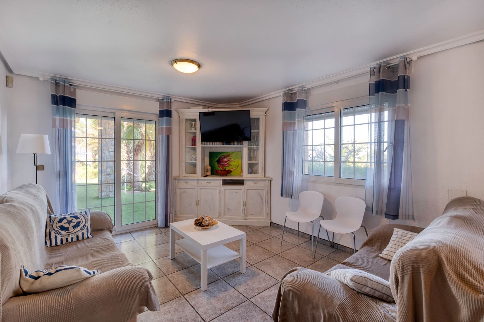 Chalet de 7 habitaciones en Playa Honda en venta con piscina - 895.000 € (Ref: 9404356)