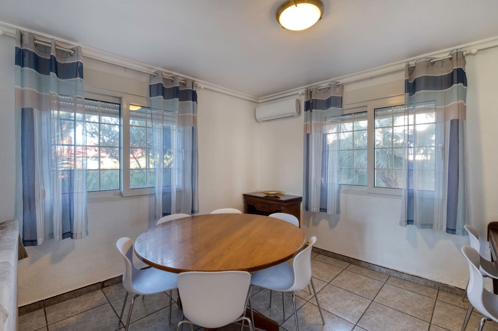 Chalet de 7 habitaciones en Playa Honda en venta con piscina - 895.000 € (Ref: 9404356)