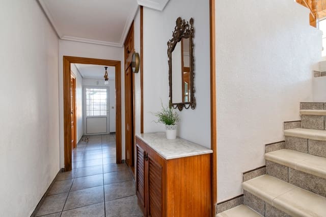 Chalet de 7 habitaciones en Playa Honda, Cartagena en venta con piscina - 895.000 € (Ref: 9404356)