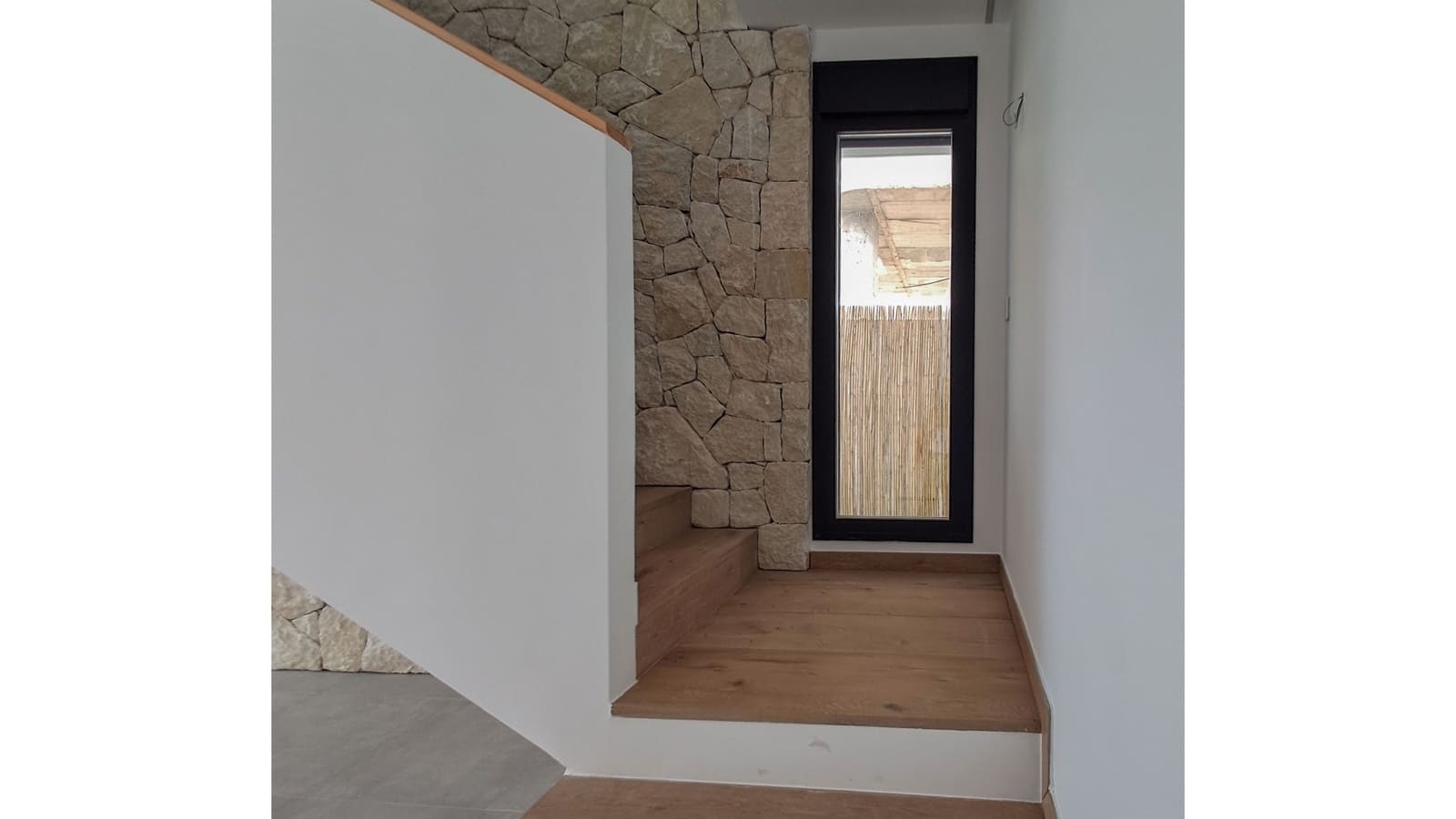 4 bedroom Villa for sale in Albir with pool - € 875,000 (Ref: 9404359)