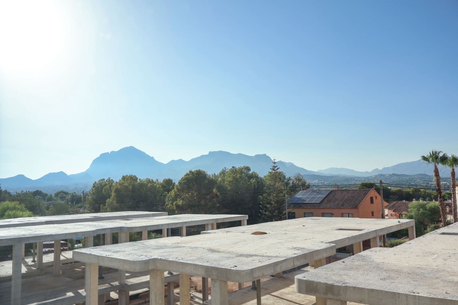 4 bedroom Villa for sale in Albir with pool - € 875,000 (Ref: 9404359)