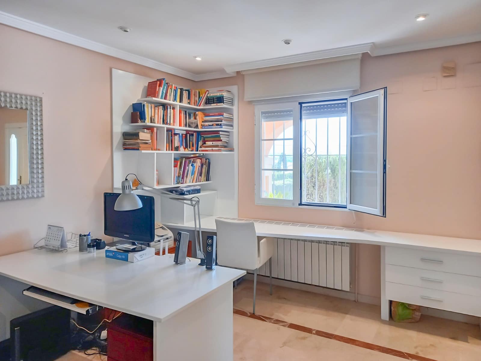 4 bedroom Villa for sale in Albir with pool - € 695,000 (Ref: 9404378)