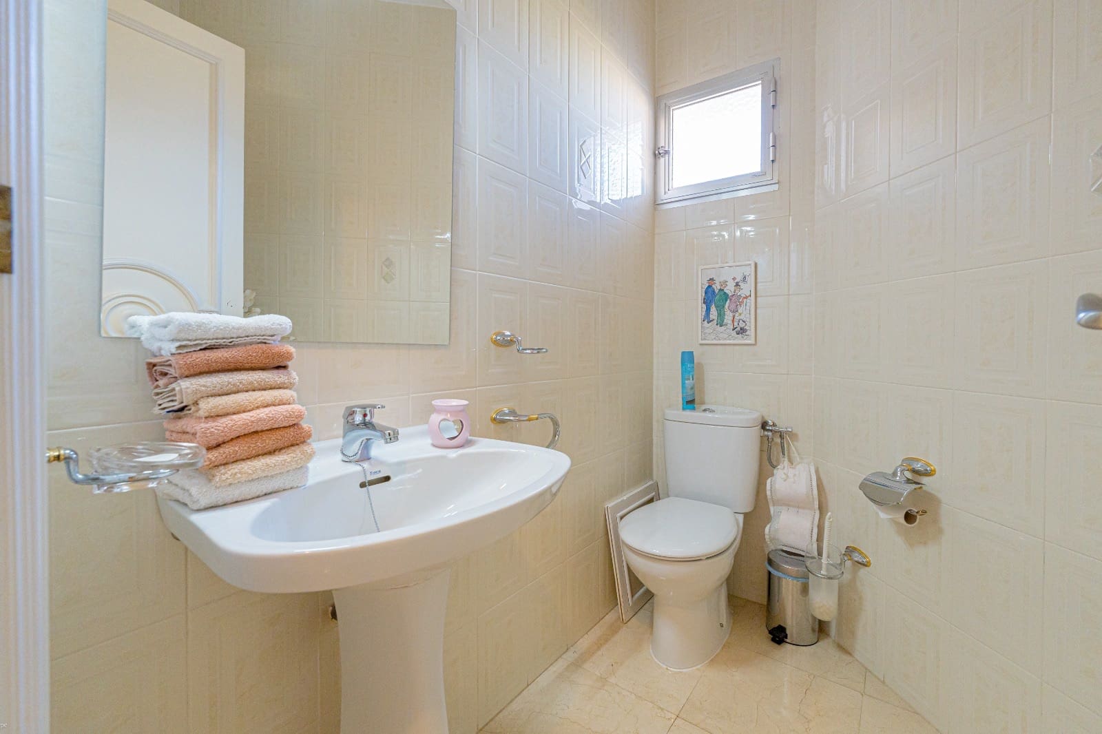 3 bedroom Villa for sale in La Nucia with pool - € 625,000 (Ref: 9404380)