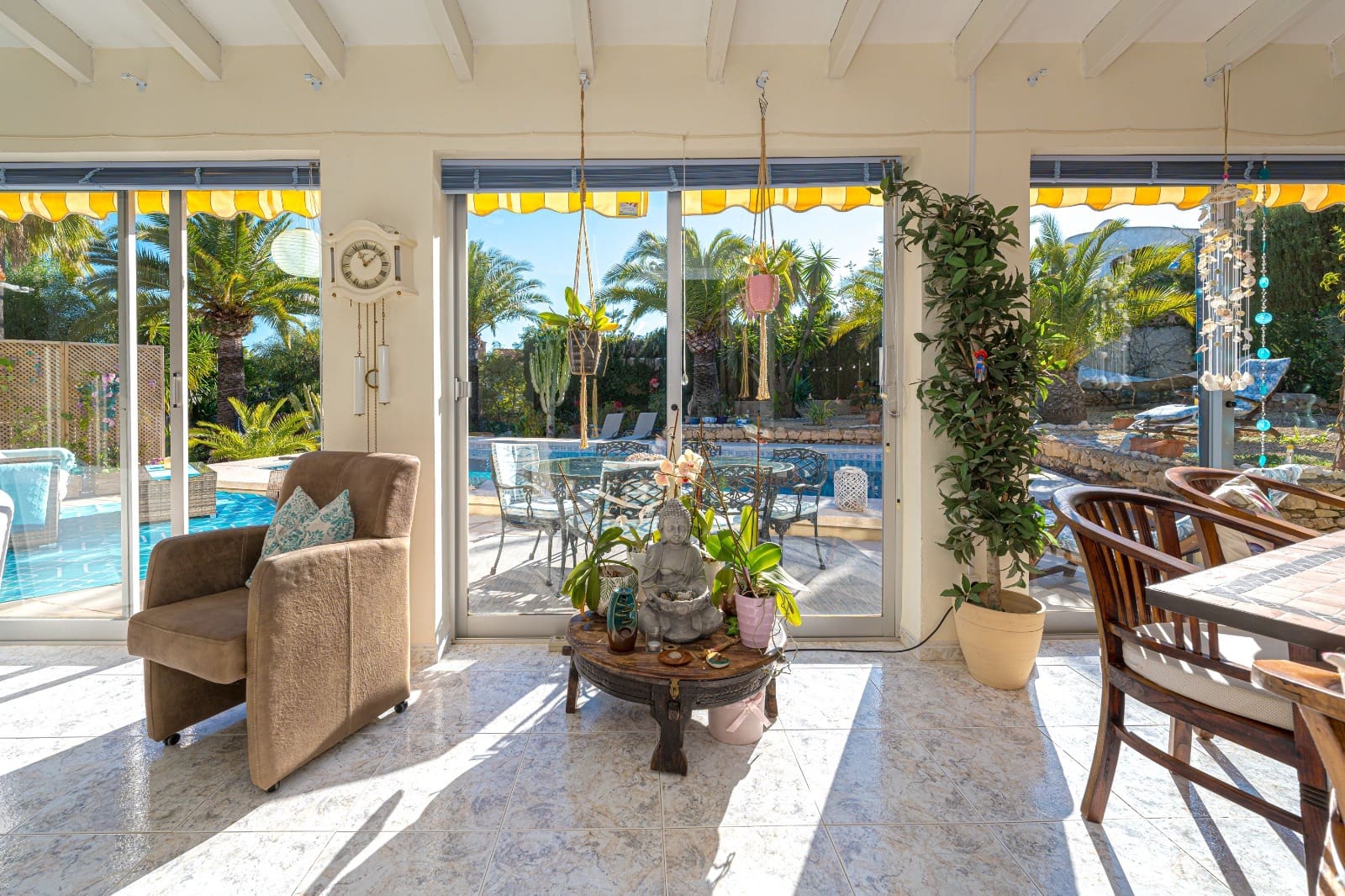 3 bedroom Villa for sale in La Nucia with pool - € 625,000 (Ref: 9404380)