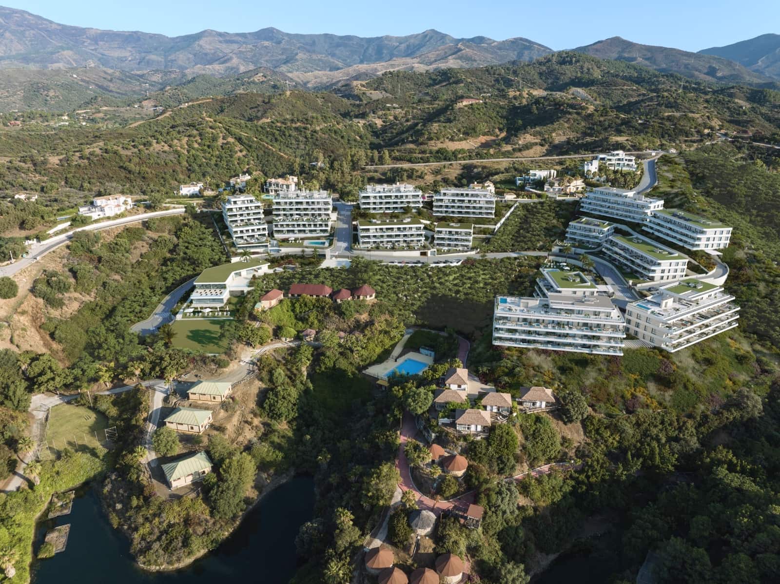 2 slaapkamer Appartement te koop in Marbella met zwembad - € 665.000 (Ref: 9404382)