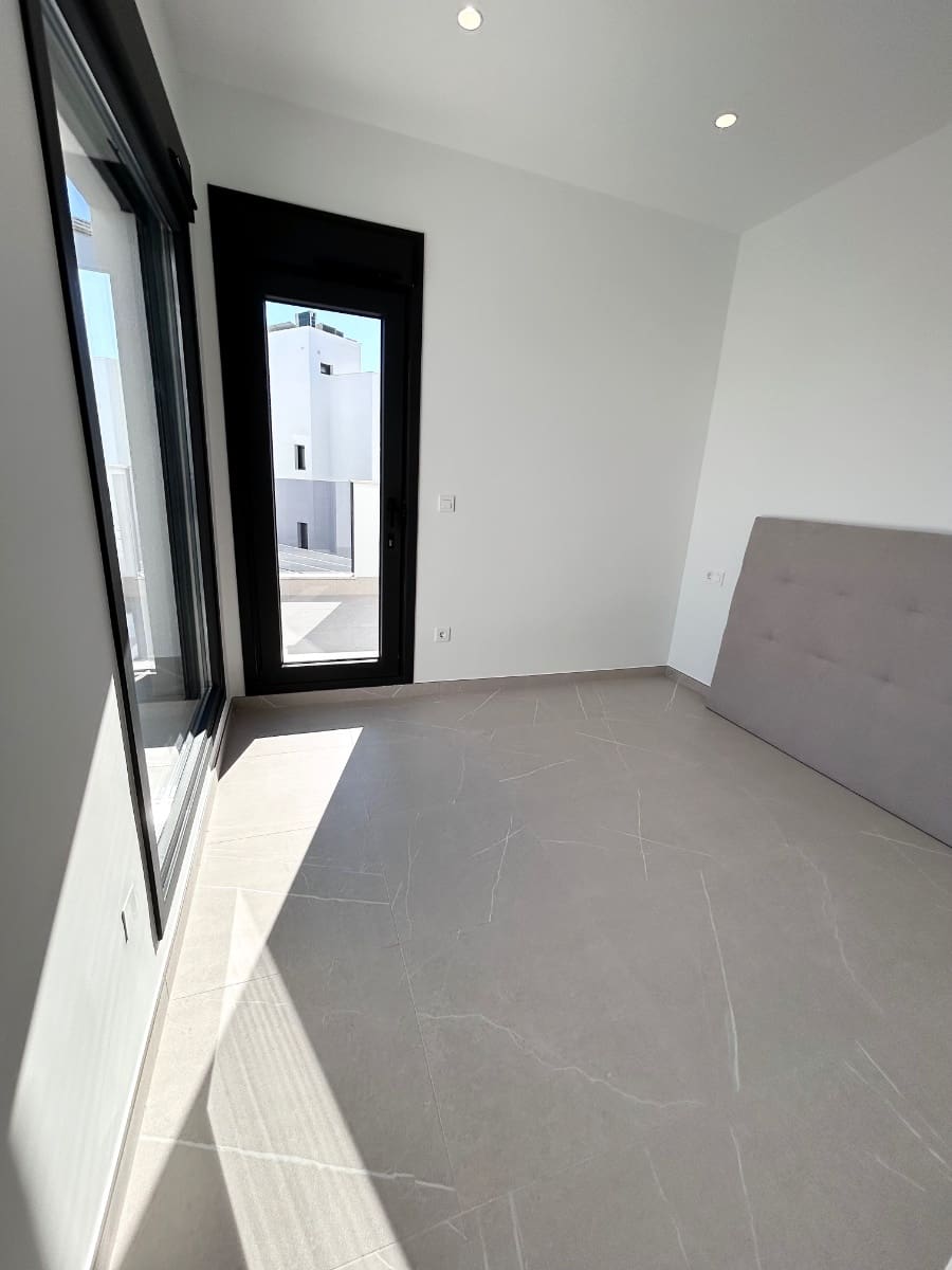 4 Zimmer Villa zu verkaufen in Torre-Pacheco mit Pool - 830.000 € (Ref: 9410155)