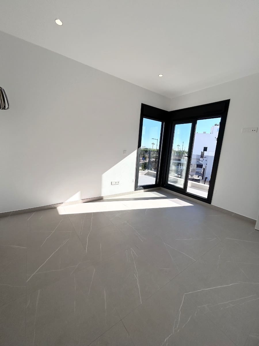 4 Zimmer Villa zu verkaufen in Torre-Pacheco mit Pool - 830.000 € (Ref: 9410155)