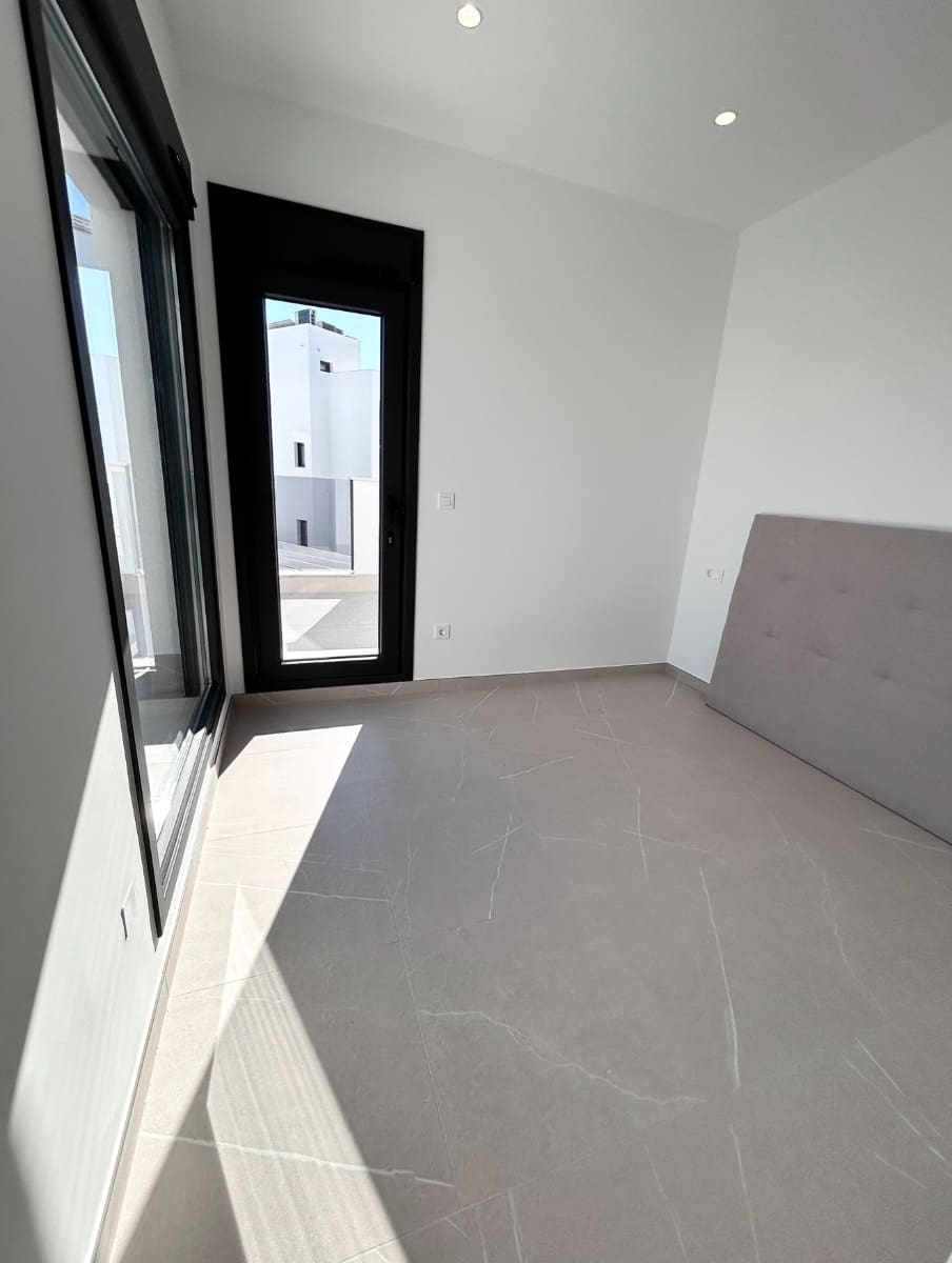 4 Zimmer Villa zu verkaufen in Torre-Pacheco mit Pool - 830.000 € (Ref: 9410155)