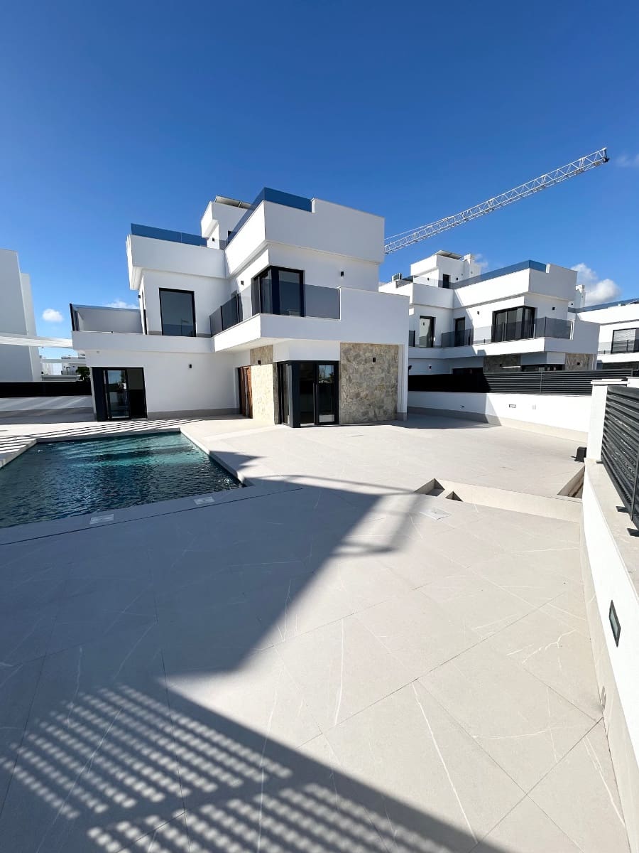 4 Zimmer Villa zu verkaufen in Torre-Pacheco mit Pool - 830.000 € (Ref: 9410155)