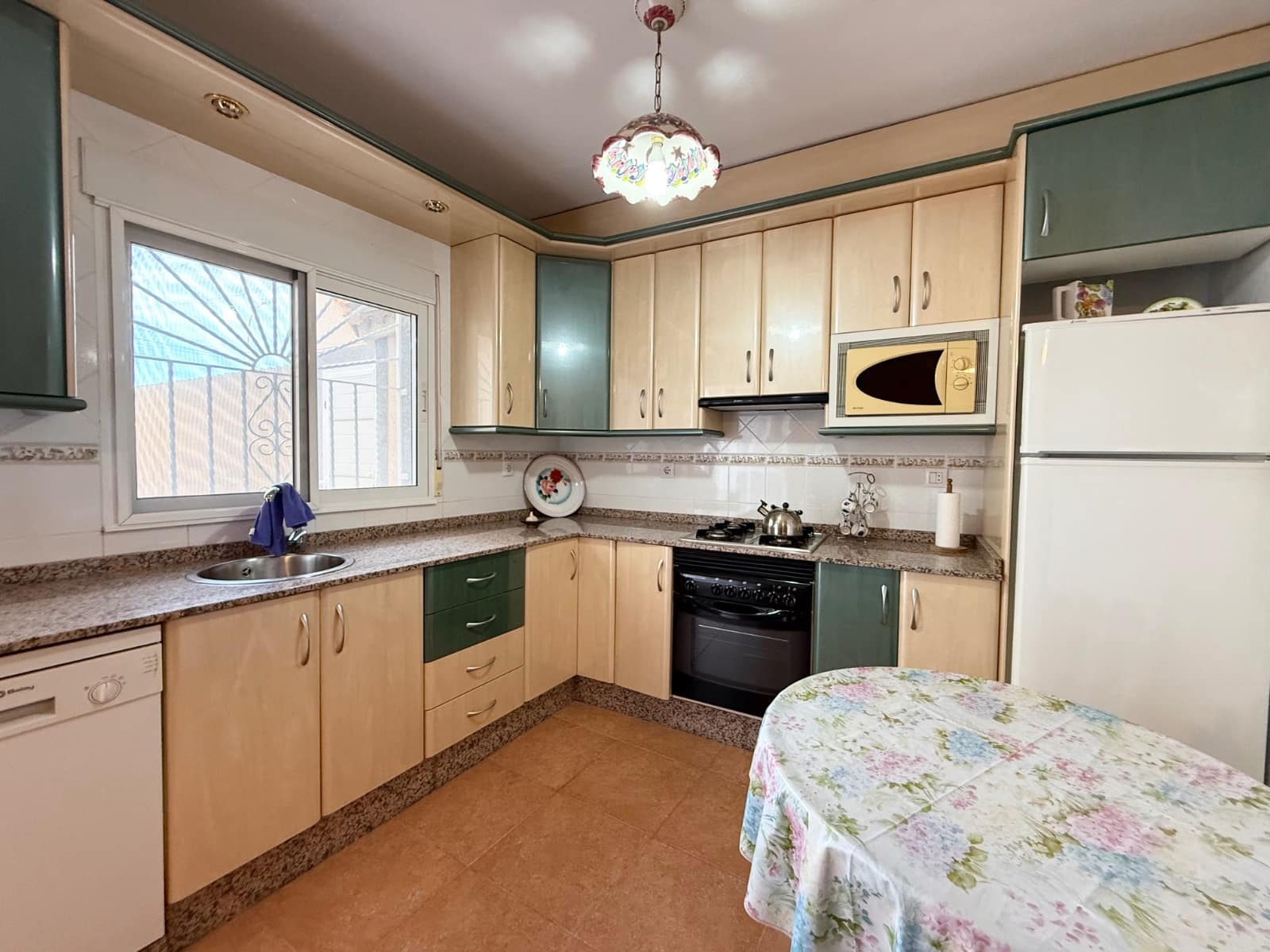 6 quarto Moradia para venda em Los Alcazares com piscina - 1 090 000 € (Ref: 9421754)