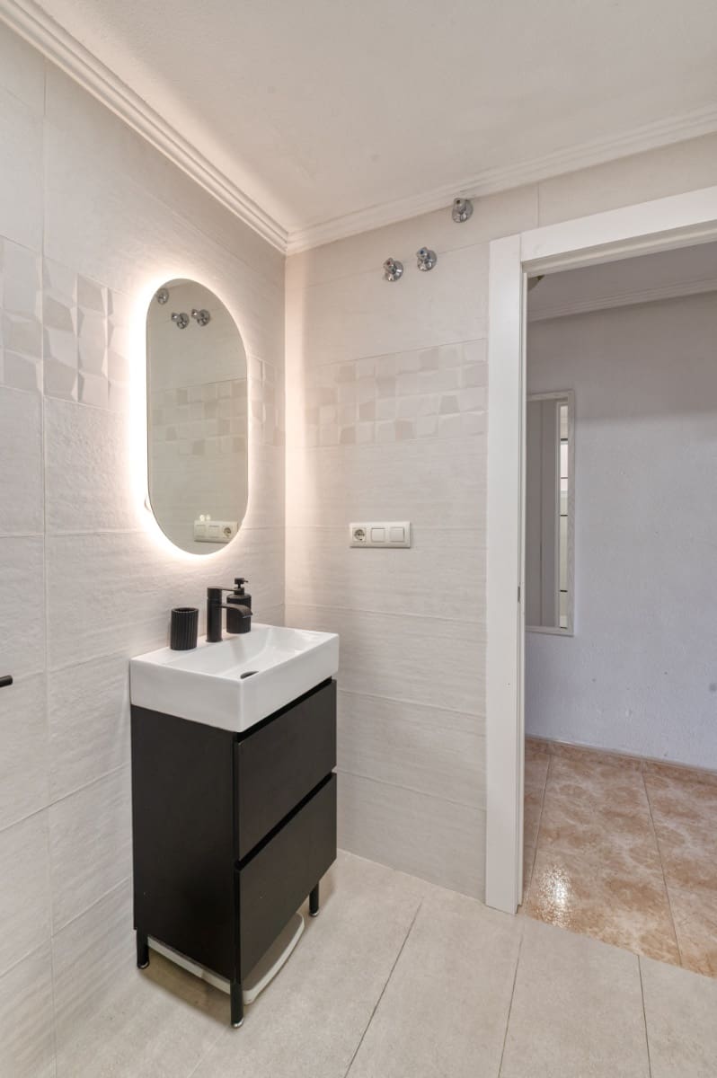 2 slaapkamer Appartement te koop in Torrevieja met zwembad - € 139.900 (Ref: 9425824)