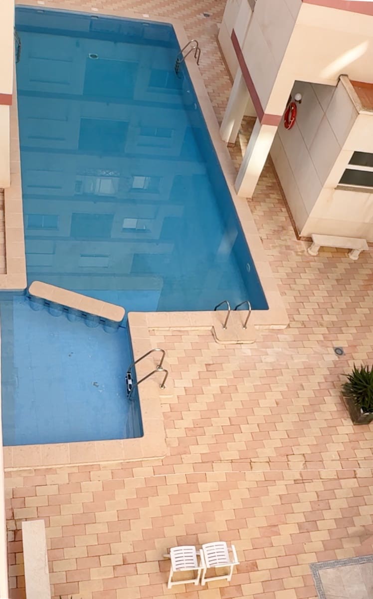 2 slaapkamer Appartement te koop in Torrevieja met zwembad - € 139.900 (Ref: 9425824)