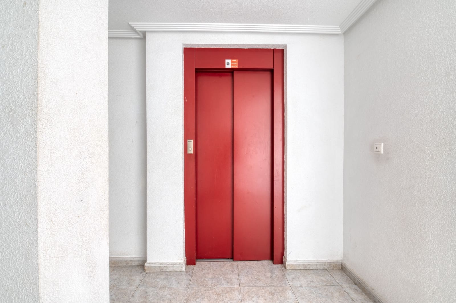 2 slaapkamer Appartement te koop in Torrevieja met zwembad - € 139.900 (Ref: 9425824)