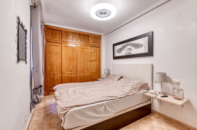 2 slaapkamer Appartement te koop in Torrevieja met zwembad - € 139.900 (Ref: 9425824)