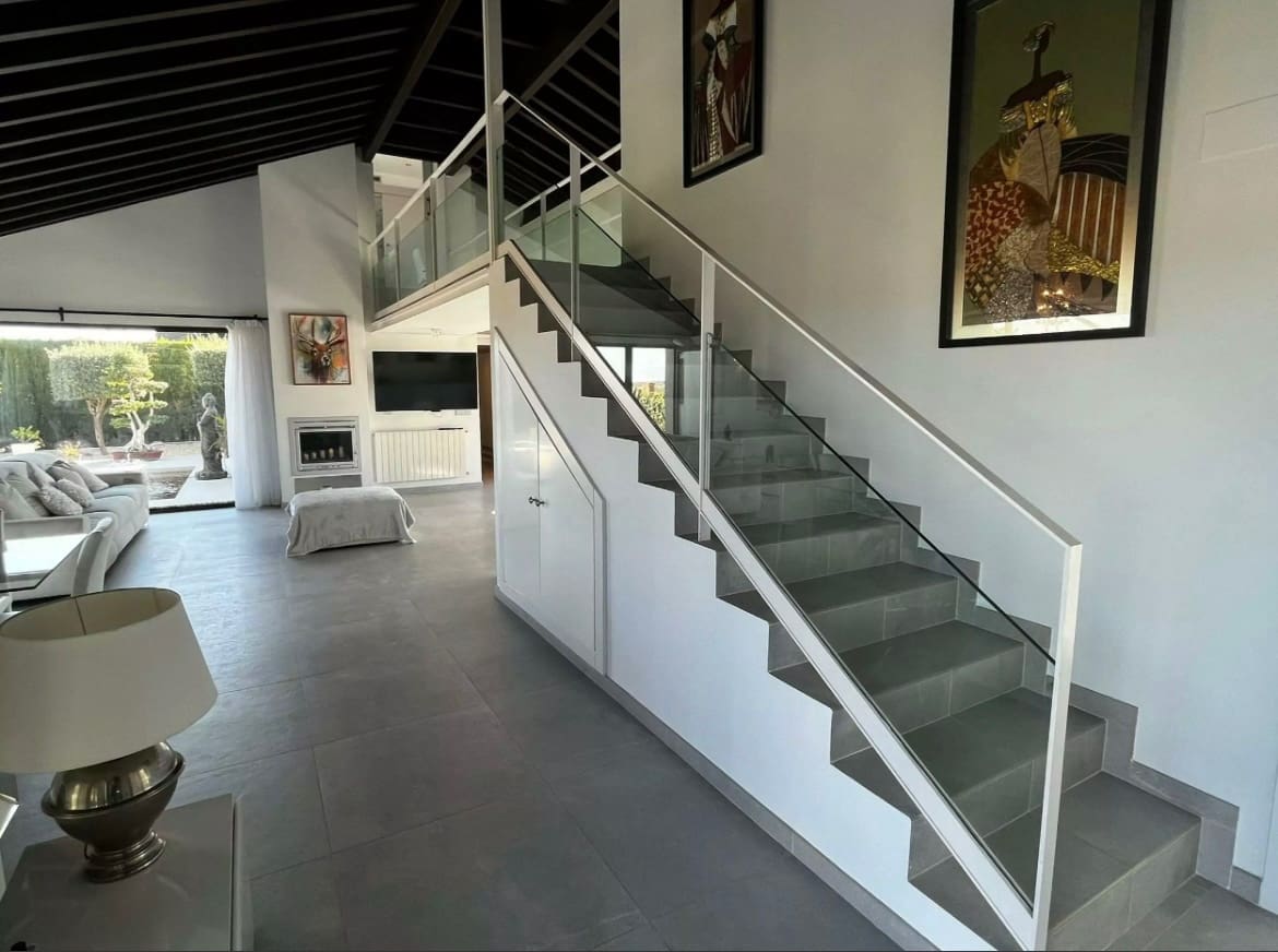 4 bedroom Villa for sale in Sucina with pool - € 995,000 (Ref: 9426421)