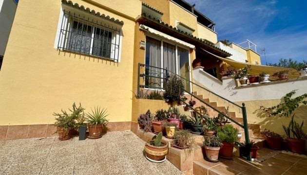 3 soveværelse Byhus til salg i Los Balcones - Los Altos, Torrevieja med swimmingpool - € 189.000 (Ref: 9460652)