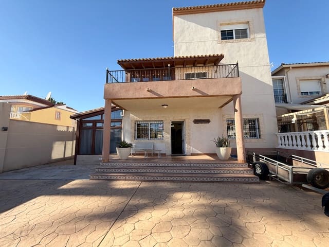 5 sypialnia Willa na sprzedaż w Cabo Roig, Orihuela z basenem - 495 000 € (Ref: 9464988)