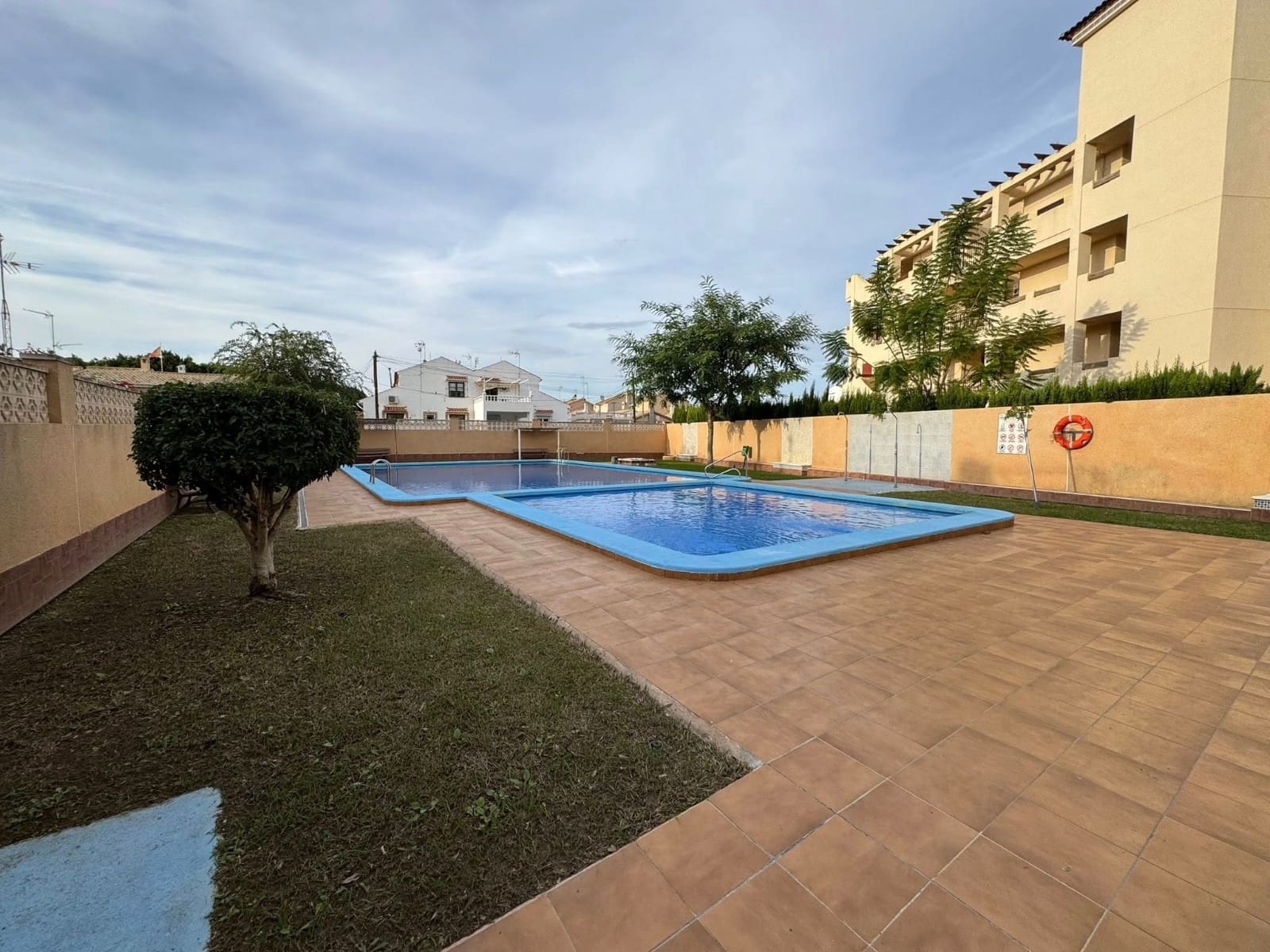 3 slaapkamer Appartement te koop in La Zenia met zwembad - € 169.900 (Ref: 9469935)
