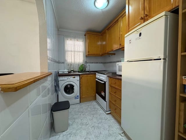 2 soveværelse Lejlighed til salg i Playa de los Locos, Torrevieja - € 139.900 (Ref: 9469936)