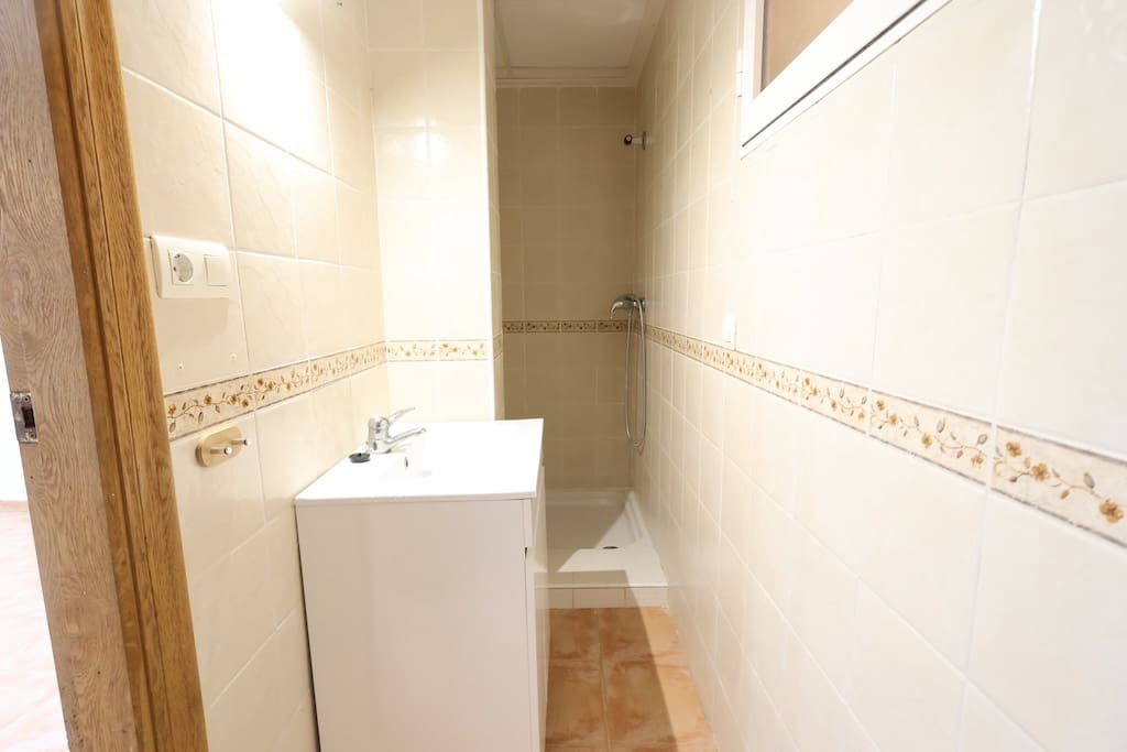 4 soveværelse Villa til salg i Villamartin med swimmingpool - € 264.000 (Ref: 9493859)