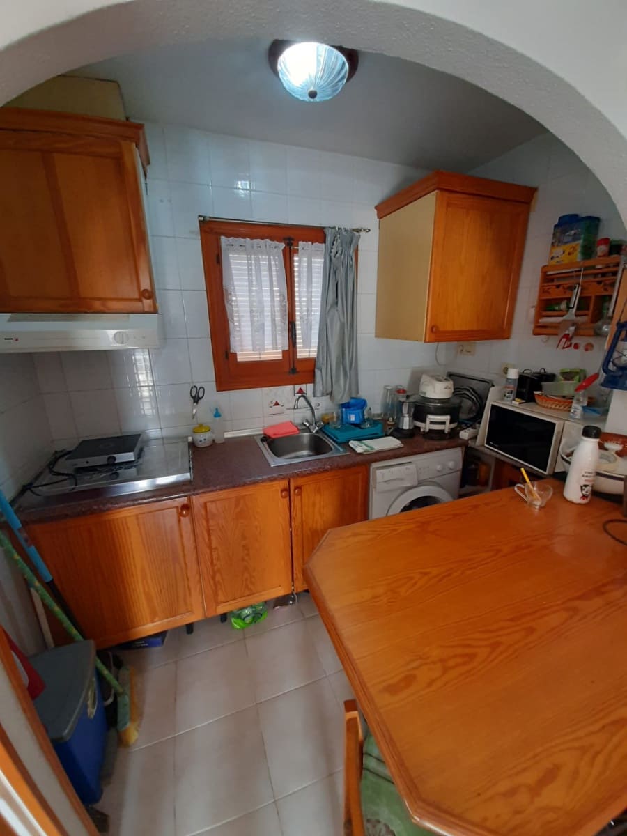 1 slaapkamer Bungalow te koop in Torrevieja met zwembad - € 120.000 (Ref: 9521836)
