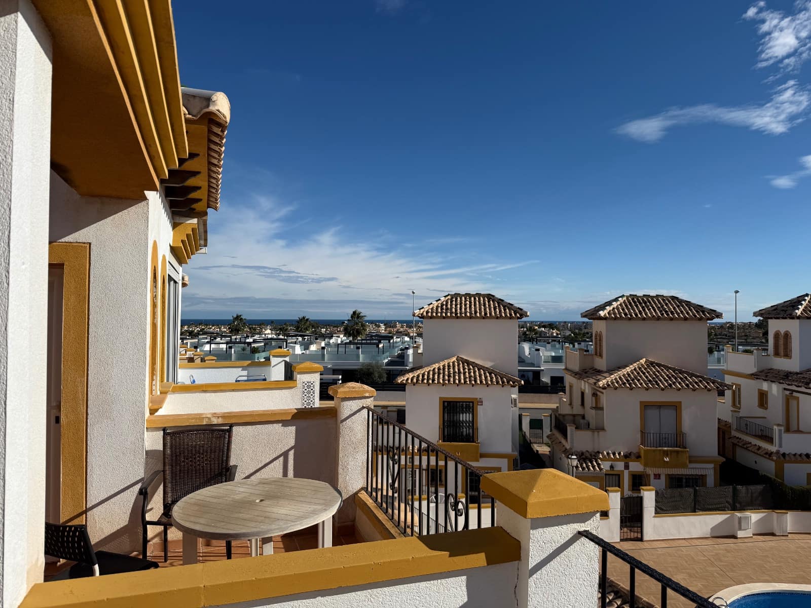 3 slaapkamer Huis te koop in Cabo Roig met zwembad - € 184.000 (Ref: 9525669)