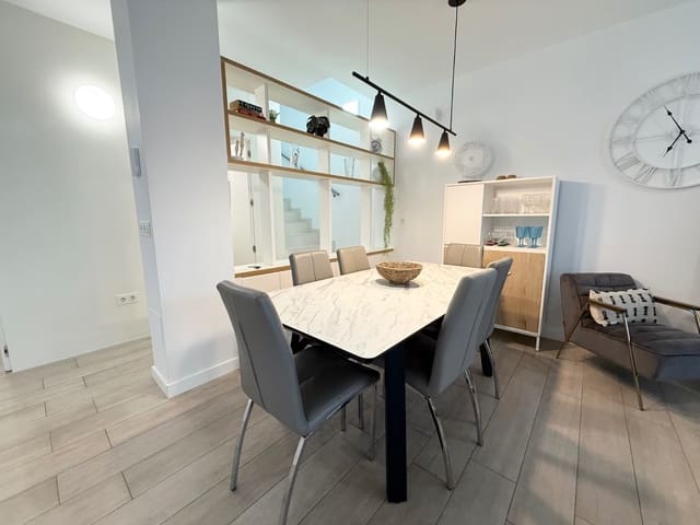 3 quarto Moradia para venda em Villamartin, Orihuela com piscina - 289 000 € (Ref: 9549931)