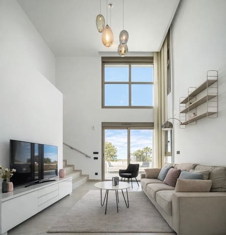 4 soveværelse Villa til salg i Villamartin, Orihuela med swimmingpool - € 595.000 (Ref: 9592227)