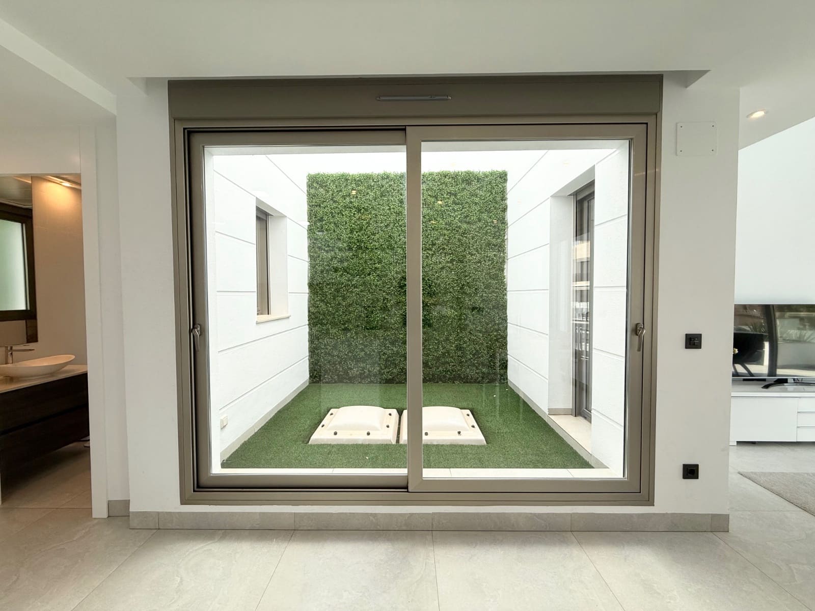 4 soveværelse Villa til salg i Villamartin med swimmingpool - € 595.000 (Ref: 9592227)