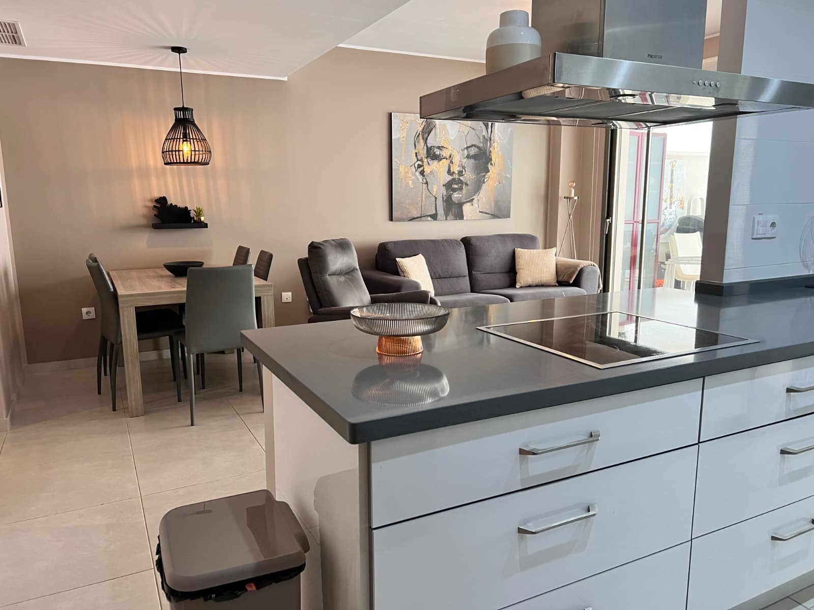 Apartamento de 2 habitaciones en Villamartin en venta con piscina - 259.000 € (Ref: 9598132)