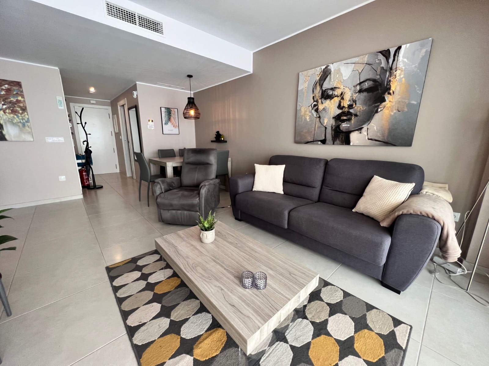 Apartamento de 2 habitaciones en Villamartin en venta con piscina - 259.000 € (Ref: 9598132)