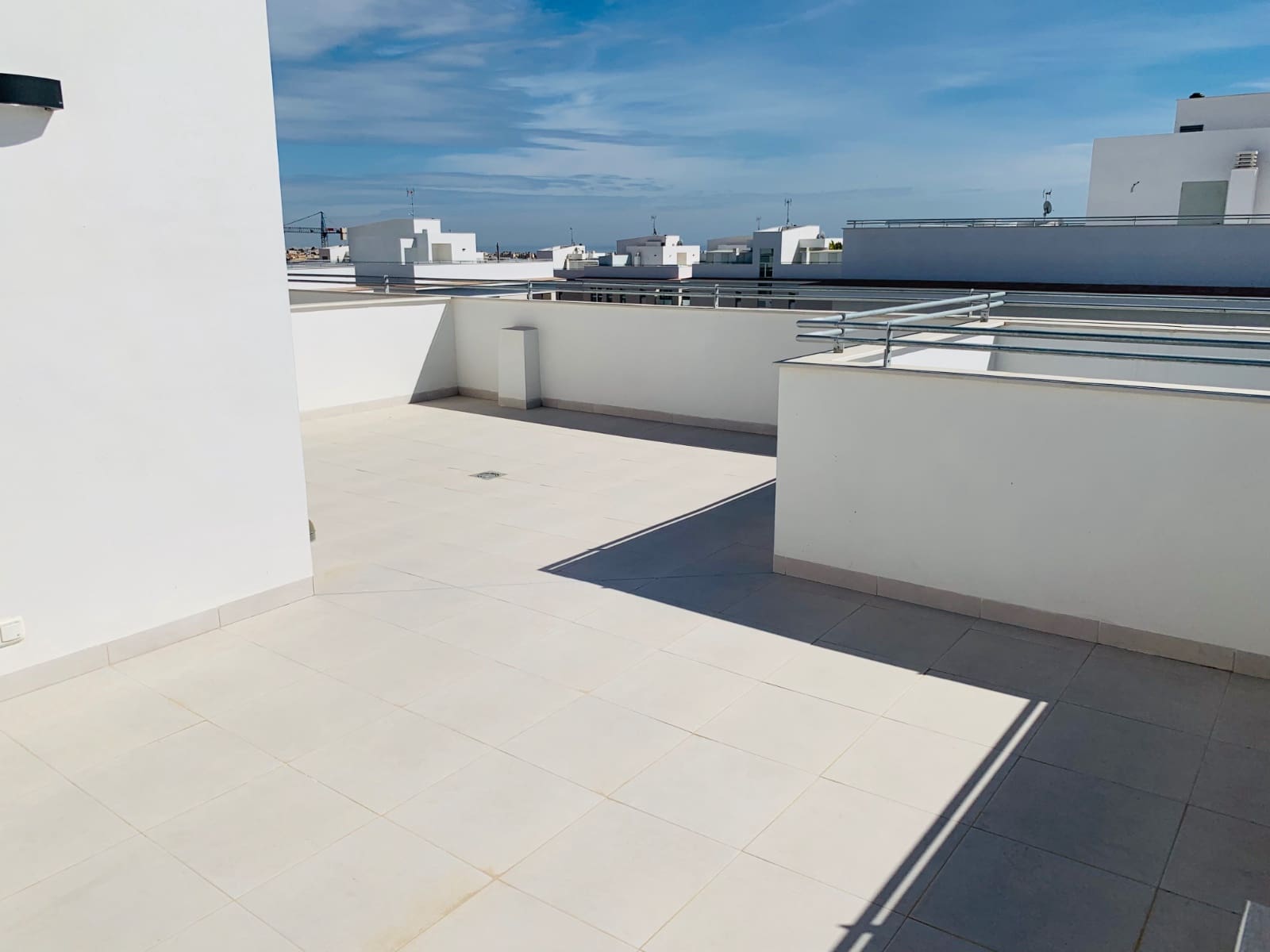 3 makuuhuone Huoneisto myytävänä paikassa Villamartin mukana uima-altaan - 269 000 € (Ref: 9598133)