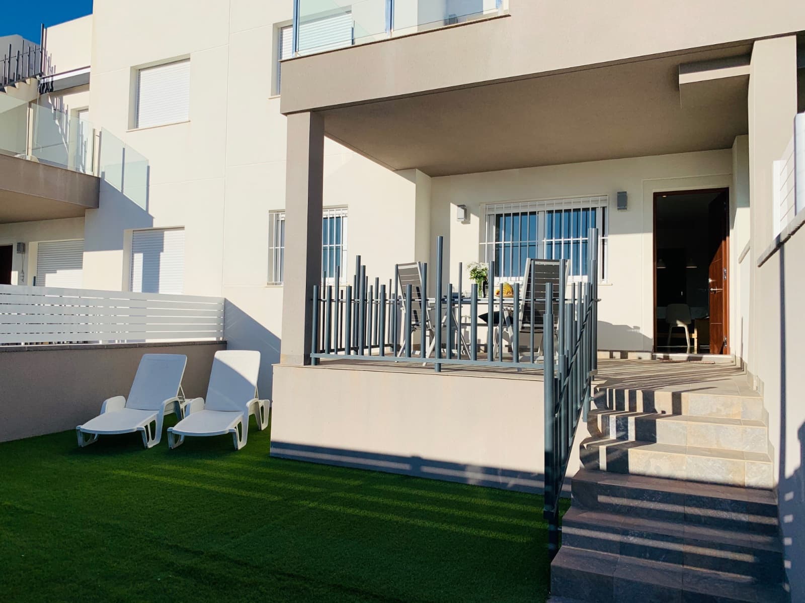 2 slaapkamer Appartement te koop in Torrevieja met zwembad - € 239.000 (Ref: 9598134)