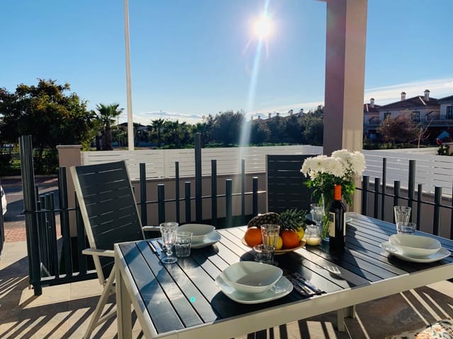 2 slaapkamer Appartement te koop in Parque Acuático - Sector 25, Torrevieja met zwembad - € 239.000 (Ref: 9598134)