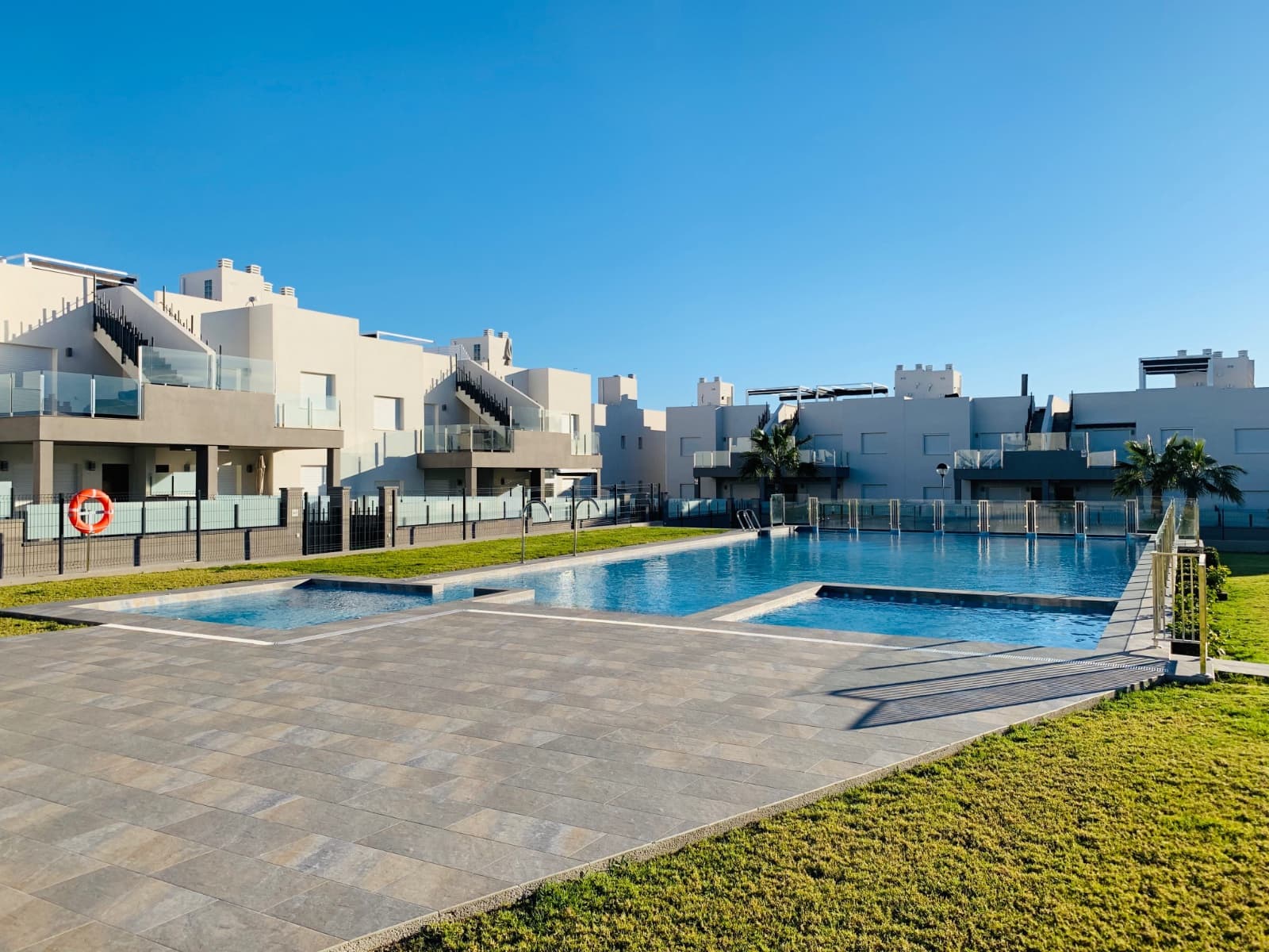 2 slaapkamer Appartement te koop in Torrevieja met zwembad - € 239.000 (Ref: 9598134)