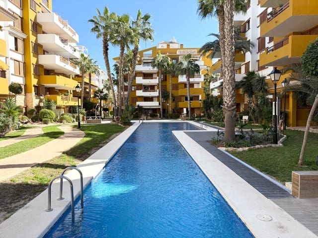 2 soveværelse Penthouse til salg i Punta Prima, Orihuela med swimmingpool - € 460.000 (Ref: 9618480)