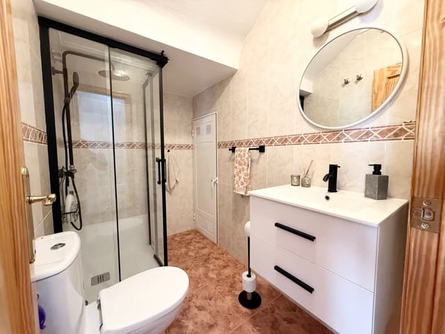 2 soverom Kjedet enebolig til salgs i Cabo Roig, Orihuela med svømmebasseng - € 235 000 (Ref: 9685614)