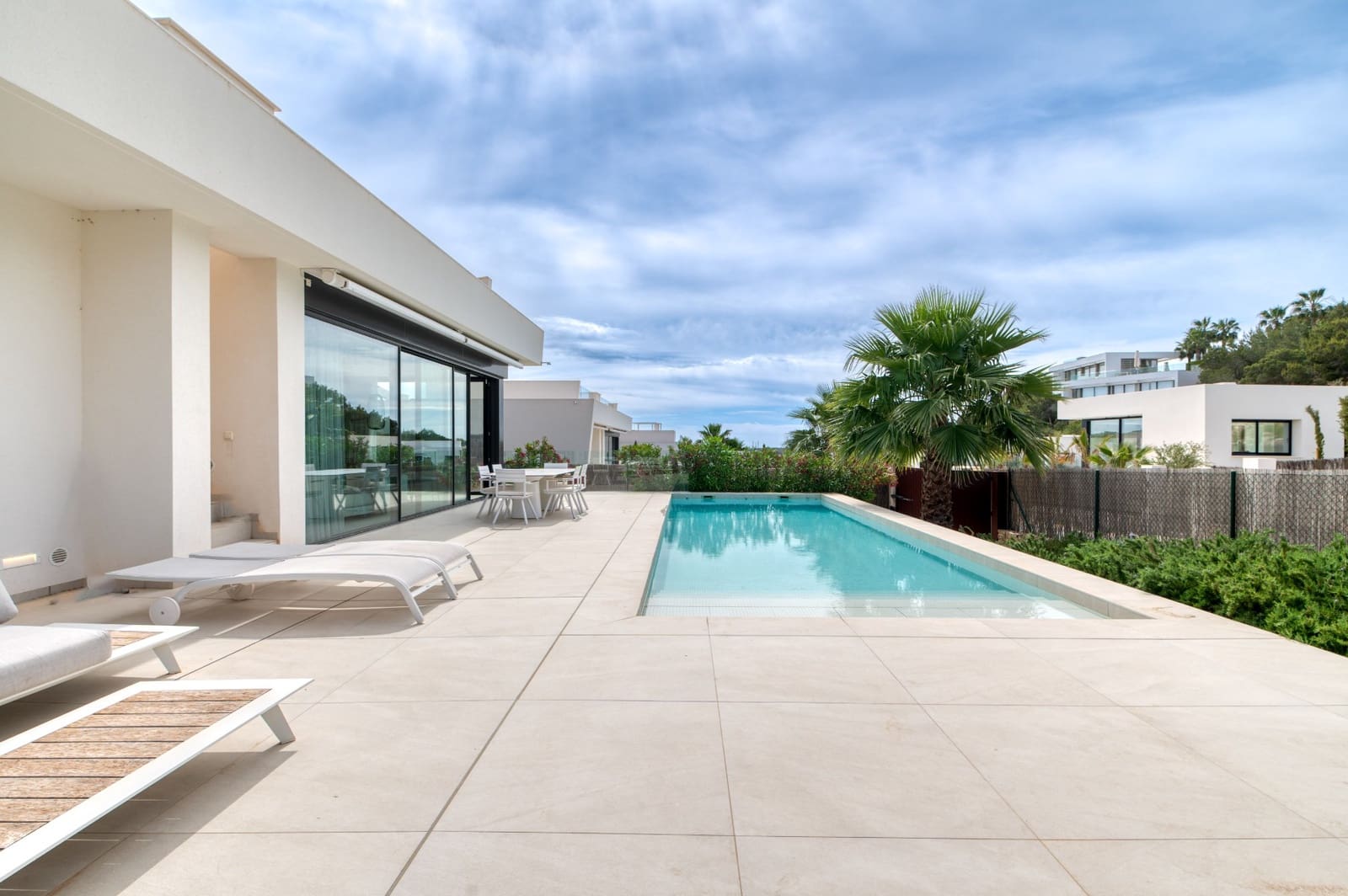 4 sovrum Villa till salu i Las Colinas Golf med pool - 1 450 000 € (Ref: 9700097)