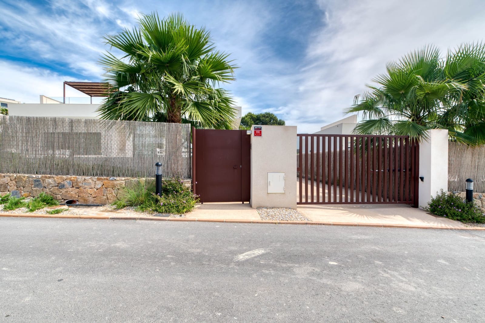 4 sovrum Villa till salu i Las Colinas Golf med pool - 1 450 000 € (Ref: 9700097)