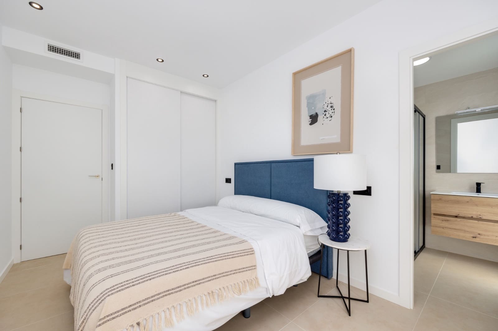 Chalet de 3 habitaciones en Los Alcázares en venta con piscina - 695.000 € (Ref: 9714096)