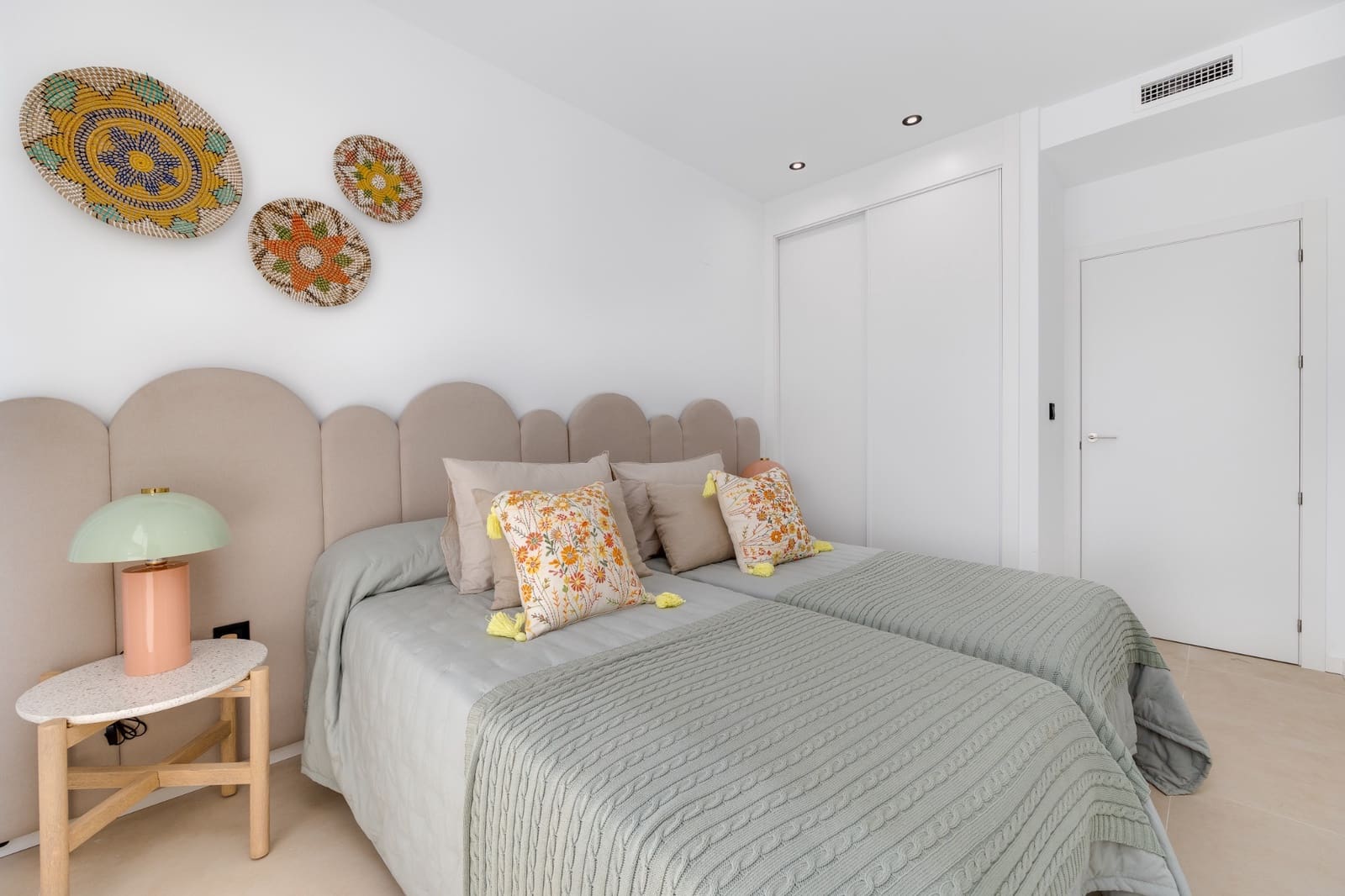 Chalet de 3 habitaciones en Los Alcázares en venta con piscina - 695.000 € (Ref: 9714096)